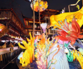 A residential area in Hongkou District, Shanghai launched a solar flower lantern production activity