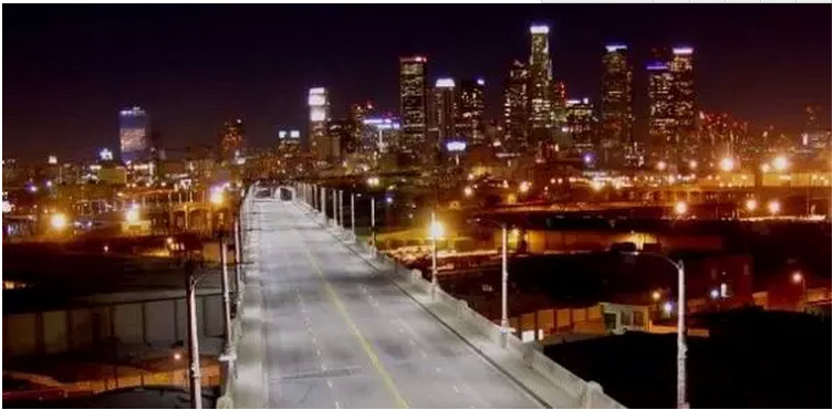 Intelligent LED street light replacement in Los Angeles