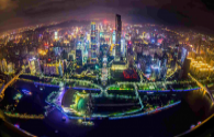 Xinjiang Kunyu City maintains lighting facilities to light up the city